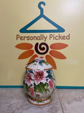Corner Ruby Hibiscus Canister